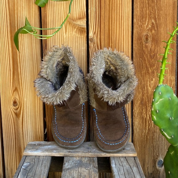 Woolrich Suede Faux Fur Wooden Toggle Moccasins - Picture 14 of 15